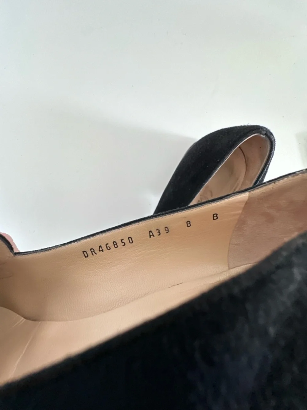 $950 SALVATORE FERRAGAMO Women’s Loafers Tortoiseshell Buckle Black Suede Size 8